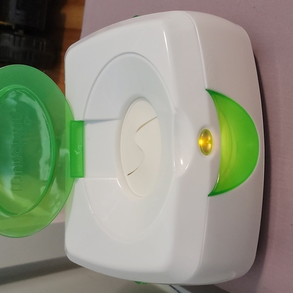 Munchkin Warm Glow Wipe Warmer - White EUC - Picture 3 of 7